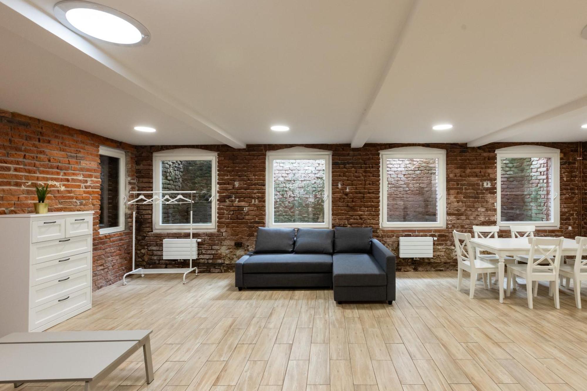 Spacious Apartment In Quiet Courtyard Near Charles Bridge Praha Eksteriør bilde